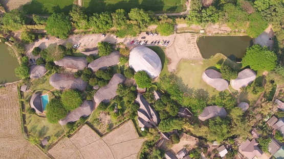 泰國清邁一學校用竹子建造體育館